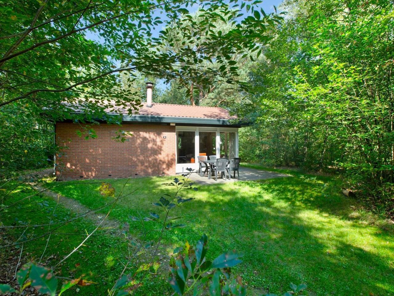 Luxury 4-Person Bungalow In The Holiday Park Landal Twenhaarsveld Хльтен Номер фото
